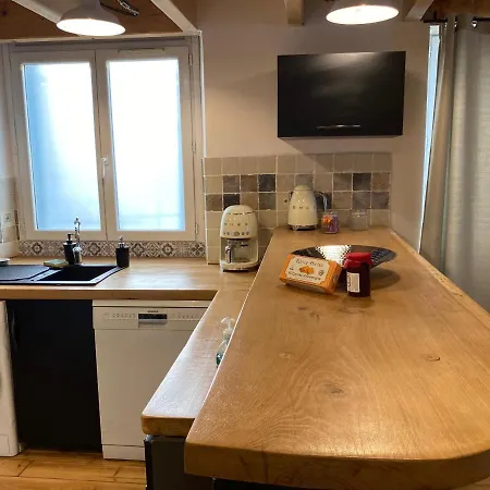 Centre Atypique En Duplex 85m2